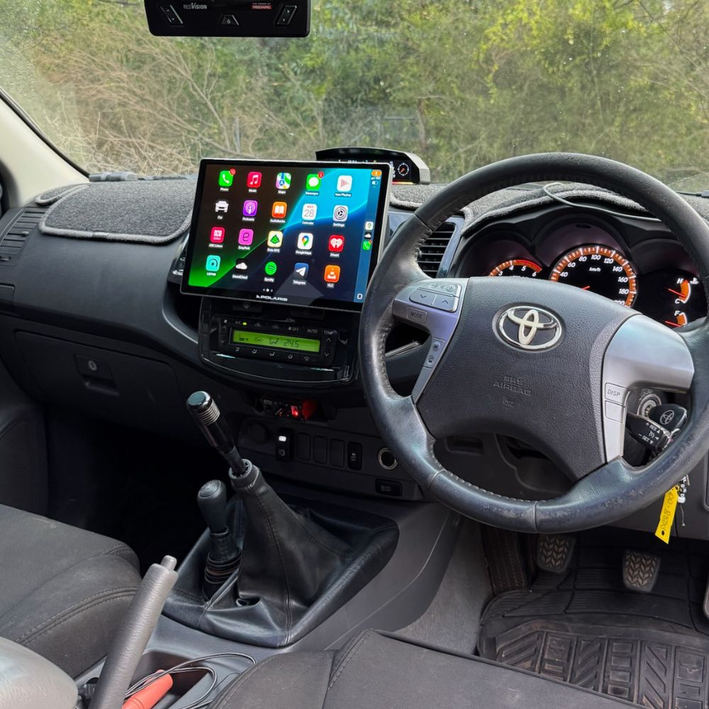 Polaris 13" Maxx ultra fitted into a N70 Hilux 